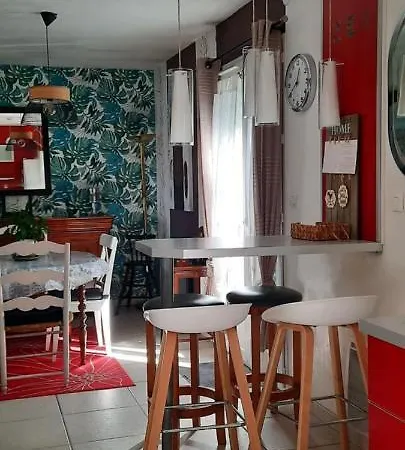 Semesterbostad Maison Cocconing Proche Reims